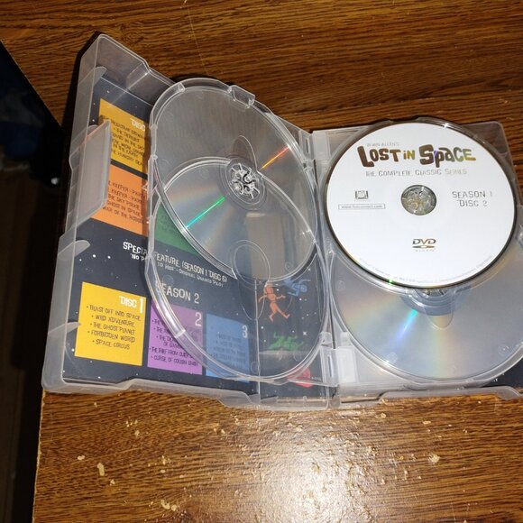 Lost in Space - The Complete Series from 1965-1968 (DVD, 2019, 17-Disc Set) - Picture 3 of 16